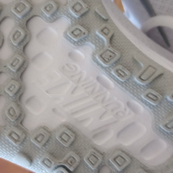 NOWT - Picture 5 of 8